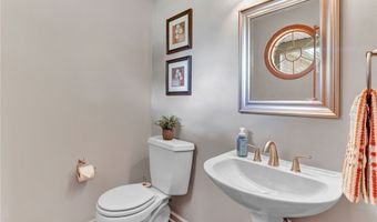 23 Gatehouse Ln, Amherst, NY 14051