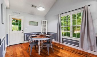 135 Springbrook Drive Dr, Auburn, GA 30011