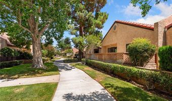19128 Cedar Dr, Apple Valley, CA 92308