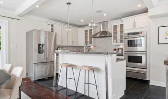 155 W 9th St 1, Boston, MA 02127