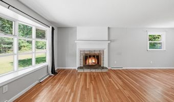 218 Blackstone St, Bellingham, MA 02019