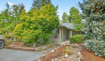 767 Twin Pines Cir, Ashland, OR 97520