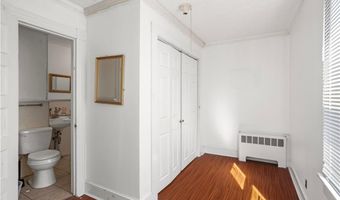 63 Lincoln Ave, Cranston, RI 02920
