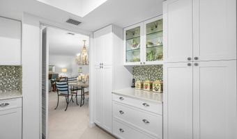 481 Forestview Dr, Atlantis, FL 33462