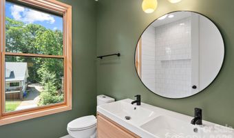 31 Grindstaff Dr, Asheville, NC 28803