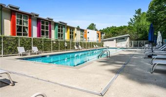 1380 Stirling Cir NW 26, Atlanta, GA 30318
