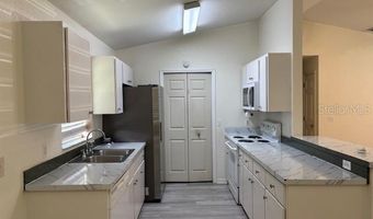 163 ADAMS St, Auburndale, FL 33823