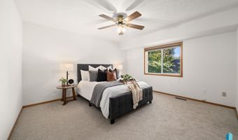 1000 E Maywood St, Brandon, SD 57005