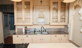 709 E Lafayette St, Abbeville, LA 70510