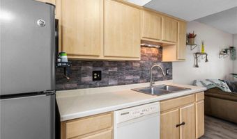 4377 Arden View Ct, Arden Hills, MN 55112