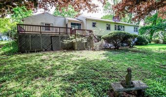34 Valerie Ln, Danbury, CT 06811