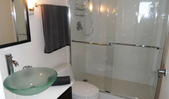 526 Pacific Ave 2004, Atlantic City, NJ 08401