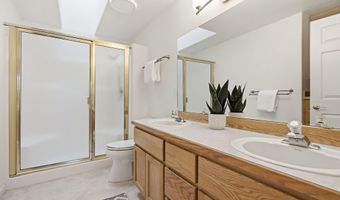 62815 Snowcap Ct, Bend, OR 97701
