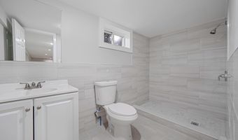 9 Holt St, Amityville, NY 11701