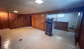 100 Chadwick Ln, Austintown, OH 44515