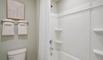 1035 Queensland Ln, Ayden, NC 28513