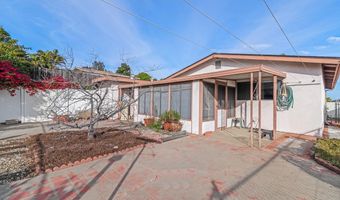 3373 Buena Hills Dr, Oceanside, CA 92056