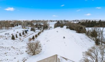 379501 N SHORE Dr, Aberdeen, SD 57401