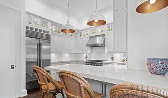50 School St 1, Newport, RI 02840