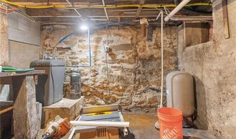 201 Plainfield Pike, Foster, RI 02825