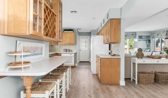 649 Main Ave, Bay Head, NJ 08742