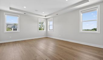 881 N MANCHESTER St, Arlington, VA 22205