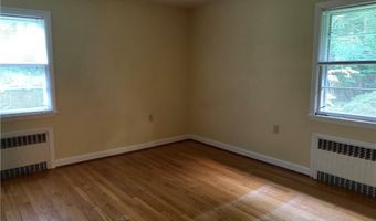 35 Sylvan St, Avon, CT 06001