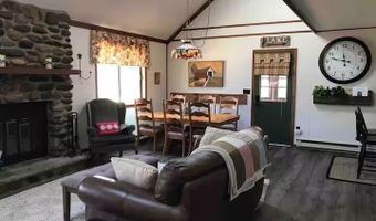 7 Wintergreen Ct, Albrightsville, PA 18210