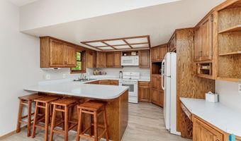 404 N Yellowstone Dr, Brandon, SD 57005