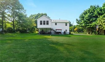 22 Camelot Cir, Johnston, RI 02919