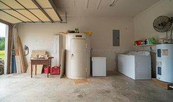 406 PARADISE Trl, Arley, AL 35541