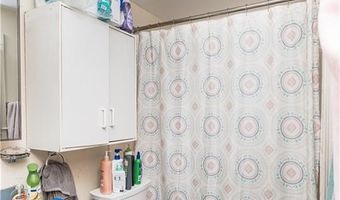 176 RAILROAD St, Lincoln, RI 02838