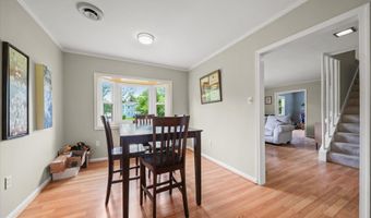 6926 VANDERBILT Dr, Alexandria, VA 22307