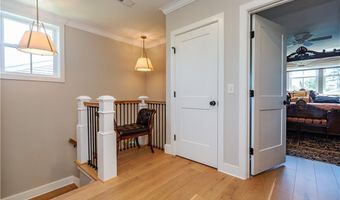 15 Castle St 9, East Greenwich, RI 02818