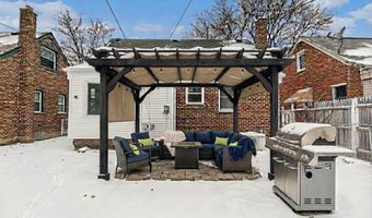 9885 Hubert Ave, Allen Park, MI 48101