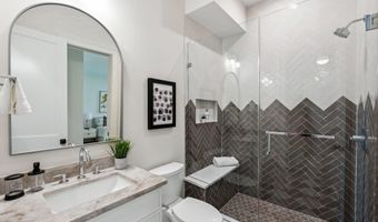 7805 CAYUGA Ave, Bethesda, MD 20817