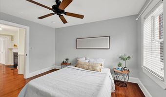 131 W BARRE St W, Baltimore, MD 21201