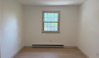 2548 28th St SW, Allentown, PA 18103