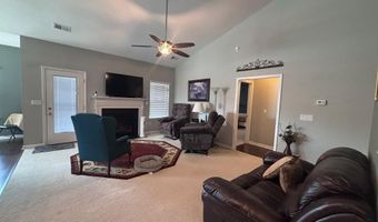 565 Goldstone Ln, Boiling Springs, SC 29316