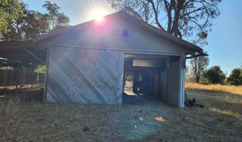16880 Laverne Ln, Anderson, CA 96007