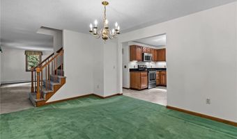 30 Pacheco Dr, North Smithfield, RI 02896