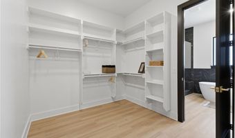 217 NE H St, Bentonville, AR 72712