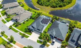 7322 PARADISO Dr, Apollo Beach, FL 33572