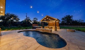1009 Bluebonnet Ln, Adkins, TX 78101