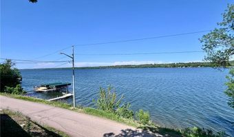 1160 Lake Dr, Big Stone City, SD 57216