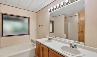 1783 DEARINGER Rd, Addy, WA 99101