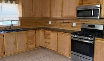 204 E 18th Street St, Baxter Springs, KS 66713