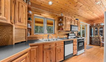 2432 GILSON Rd, Addy, WA 99101