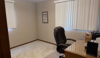 732 N Wooster St, Algona, IA 50511