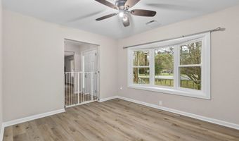 402 Chippendale Ln, Bonneau, SC 29431